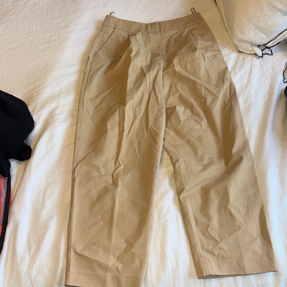 Women's Tan Cropped Pants